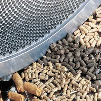 Pellets TMSA e estrutura de aço arredondada e com furos na vertical, feito em parceria com o Grupo Kahl.