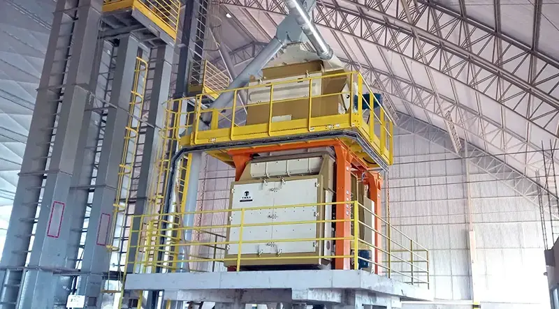 Máquina de limpeza HE - 23/900 x 2000